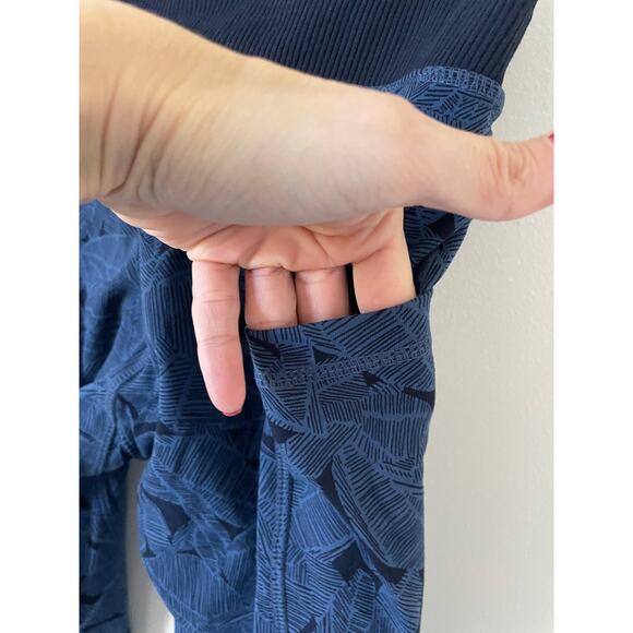 Athleta Full Length Tropical Side Pocket Leggings Blue Size XS - Picture 8 of 11